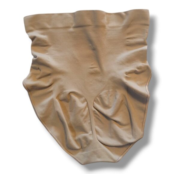 Skims Seamless Sculpt Mid Waist Brief - Picture 3 of 3